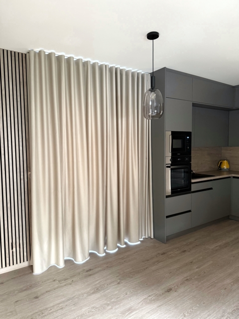 Závěsy a záclony Apartmán II.